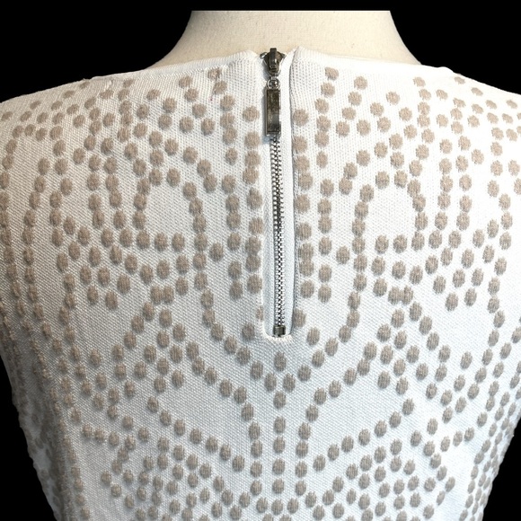 CATHERINE MALANDRINO ~ White Knit Dress with Polka Dot Pattern Design ~ … - Picture 5 of 6